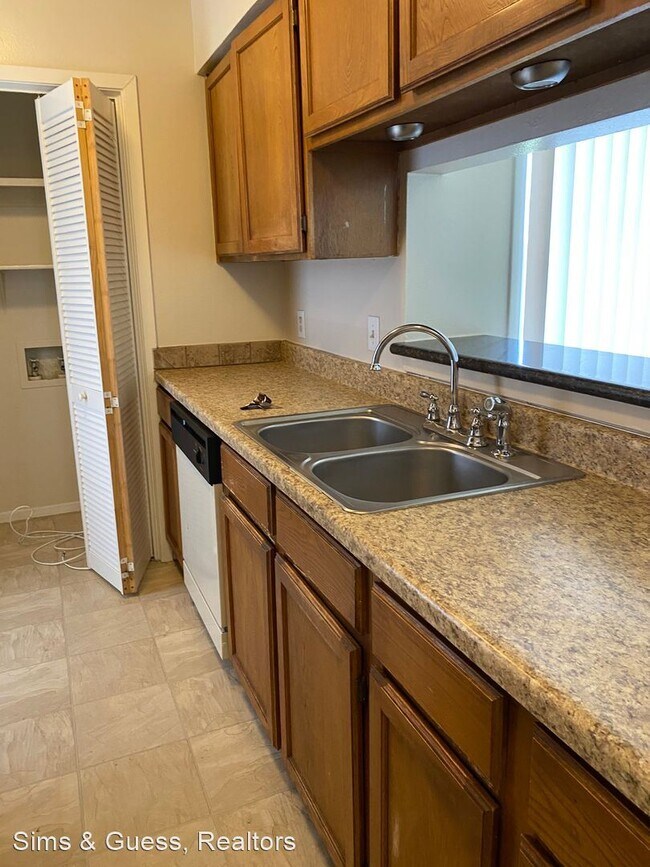 Foto del edificio - 2 br, 1.5 bath House - 4409 Hinkle