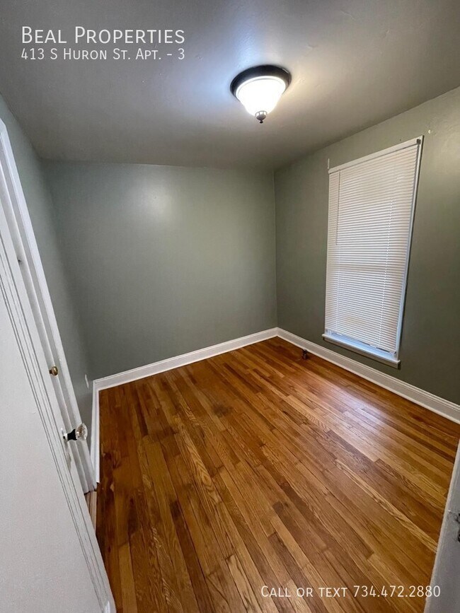 413 S Huron St Unit 3, Ypsilanti, MI 48197 Room for Rent in Ypsilanti