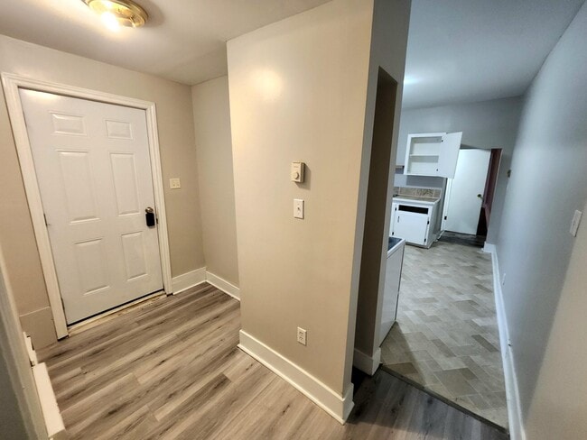 Building Photo - 95-95 Carleton St