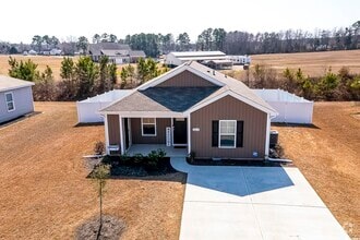 Building Photo - 264 Jeff Waters Cir