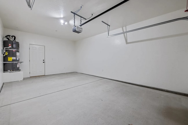 Foto del edificio - 601 E 10th St