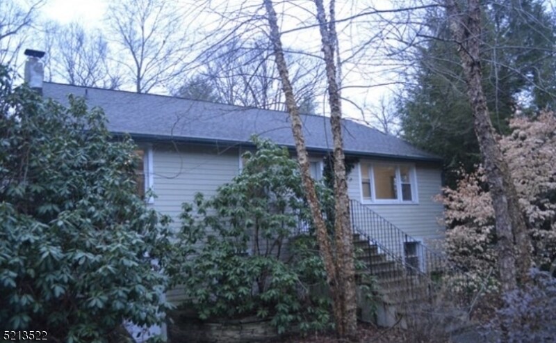 Primary Photo - 325 Margaret King Ave