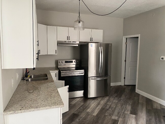 Foto del edificio - 3400 E 14th St