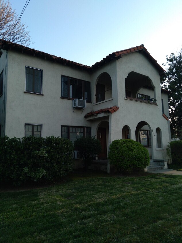 610 The Ter Unit 3, Redlands, CA 92374 610 The Ter Redlands, CA