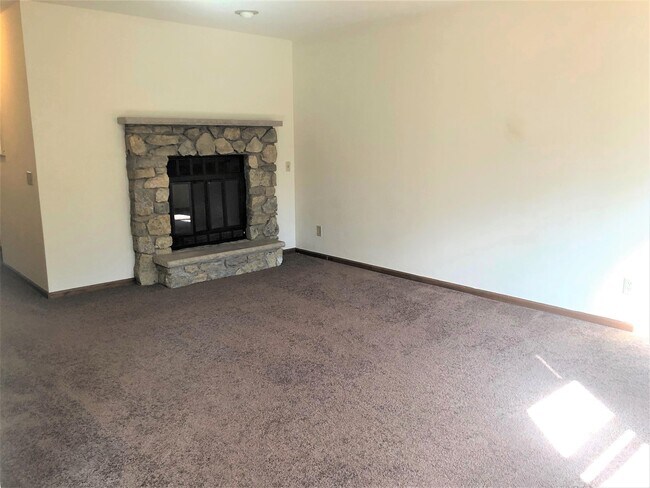 Building Photo - 3013 Cimarron Trail