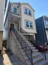 Building Photo - 452 Fulton St