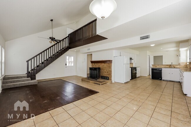 Foto del edificio - 1907 Whippoorwill Ln