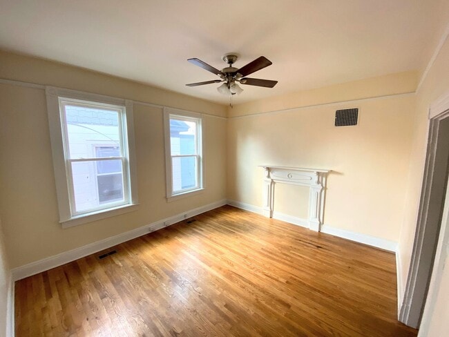 Building Photo - 2 Bedroom Home in Lynchburg
