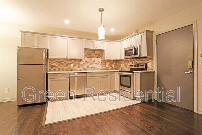 Foto del edificio - 4737 Aftonshire Dr