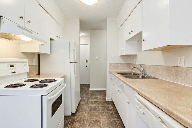 Building Photo - Nine and Five Apartments
