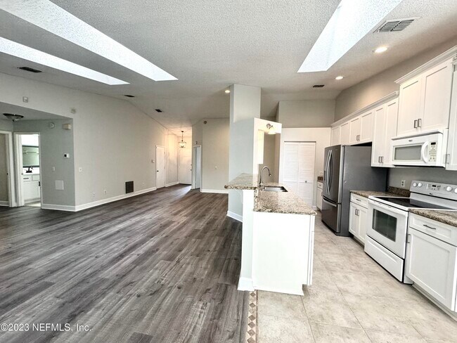 Foto del edificio - 103 Quail Cove