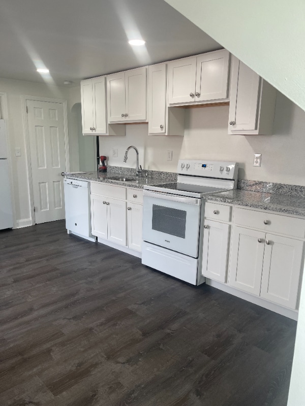 Photo - 701 Academy Rd Apartment