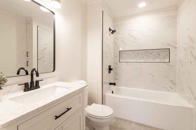 Foto del edificio - 1102 Ashdale Dr