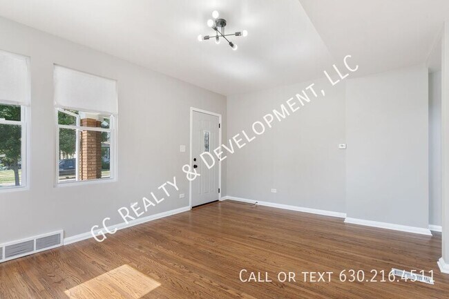 Foto del edificio - 375 Moseley St