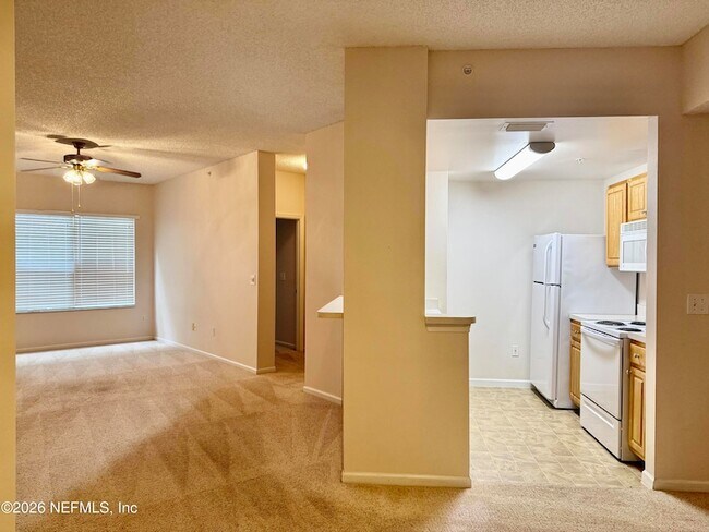 Building Photo - 4035 Grande Vista Blvd