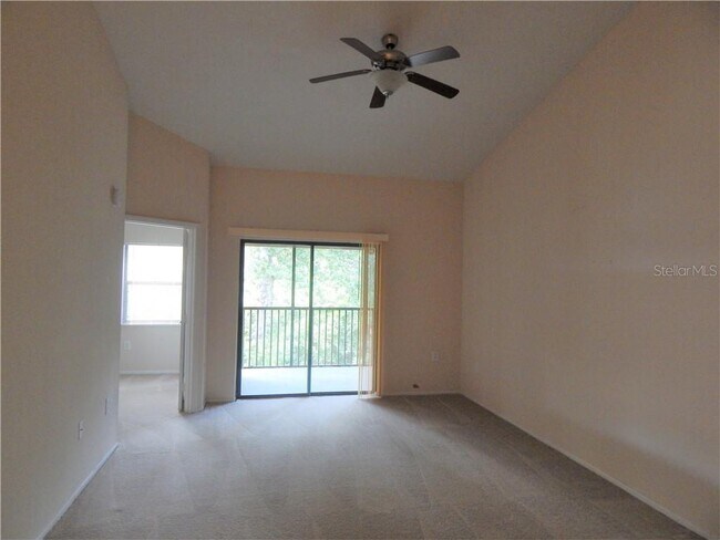 Foto del edificio - 7721 Sugar Bend Dr