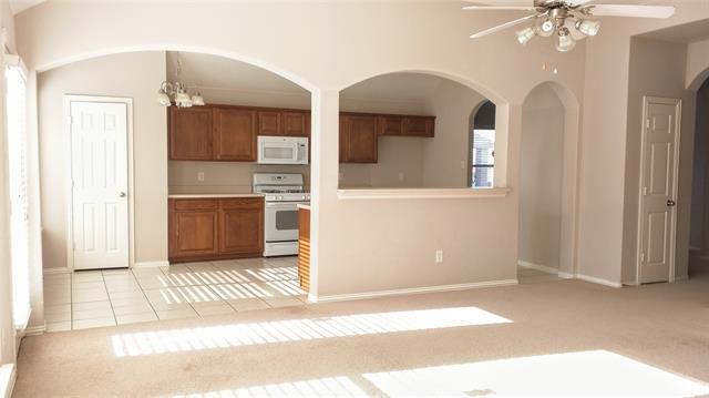 Foto del edificio - 103 Drycreek Dr