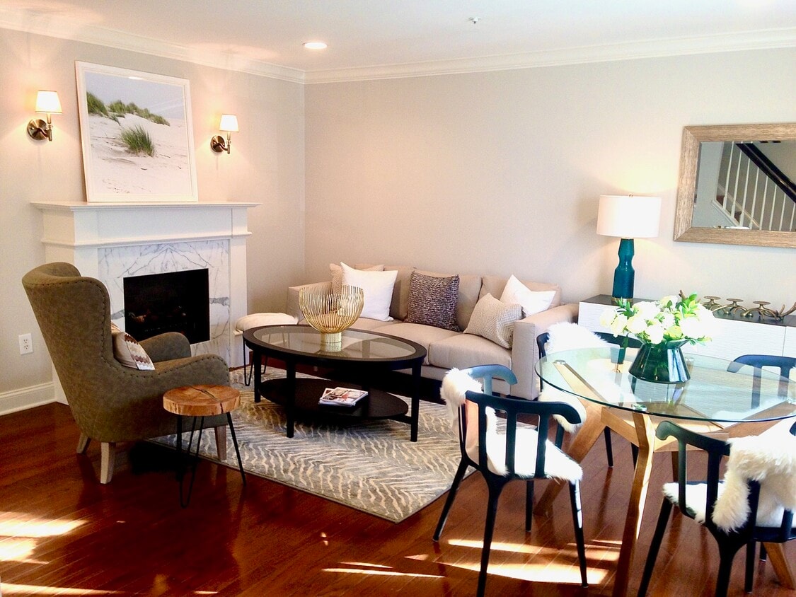 Living Room - 8523 Bells Ridge Ter