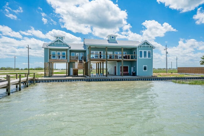 Building Photo - 2078 Redfish Bay Causeway