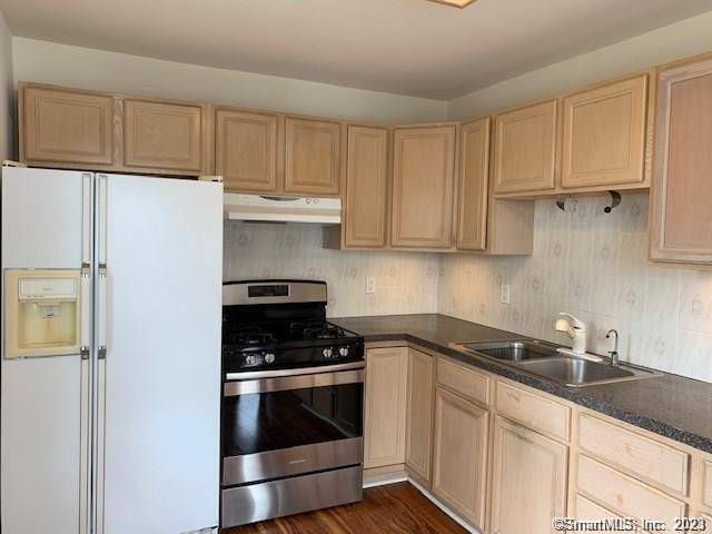 Foto del edificio - 23 Fairview Ave