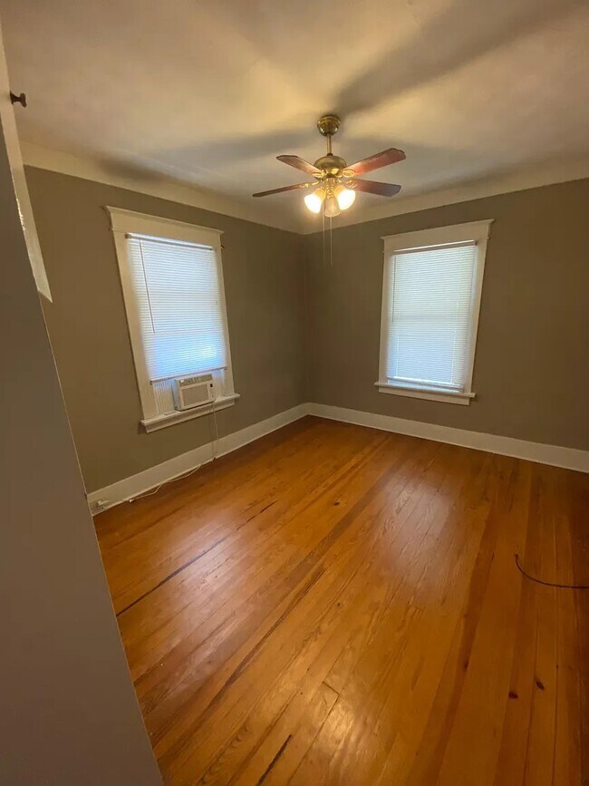 Building Photo - 3691 Carnes Ave