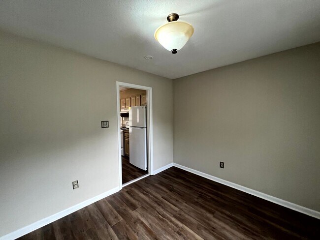 Building Photo - 109 Deerfield Drive~ Deerfield
