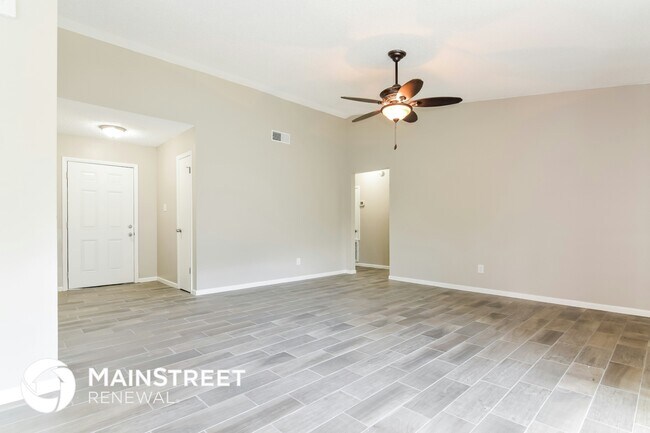 Building Photo - 17606 Shadyside Cir