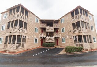 Building Photo - 609 Hillside Dr S