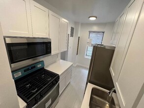 Building Photo - 117-14 Union Tpke