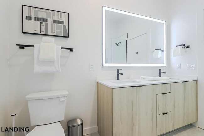 Foto del edificio - 2623 Keene St