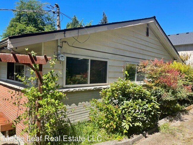 Foto del edificio - 4 br, 2 bath House - 1518 N 146th Street