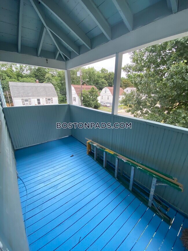 Building Photo - 55 Osceola St