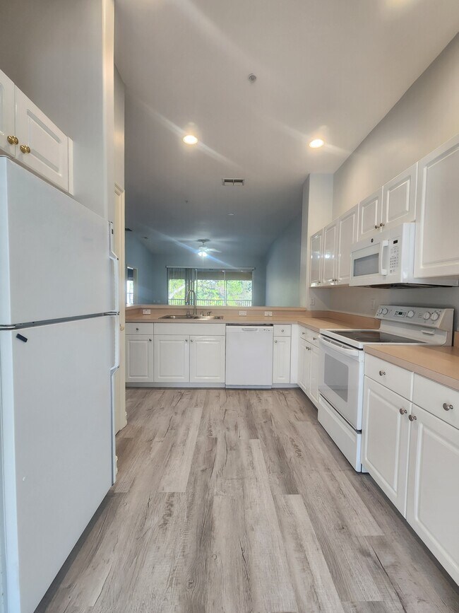 Building Photo - 965 Tarpon Cove Dr