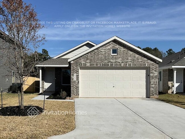 Building Photo - 15250 Abella Dr