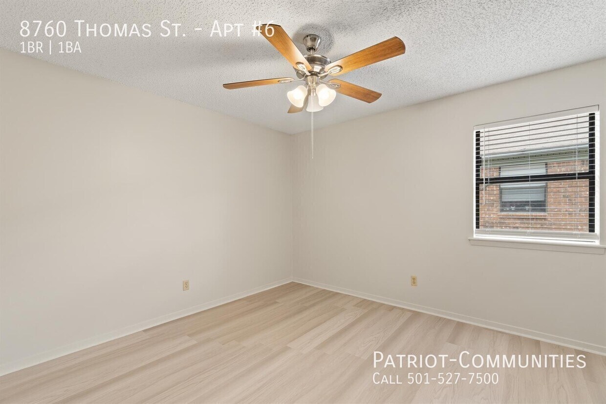 Foto del edificio - 8760 Thomas St