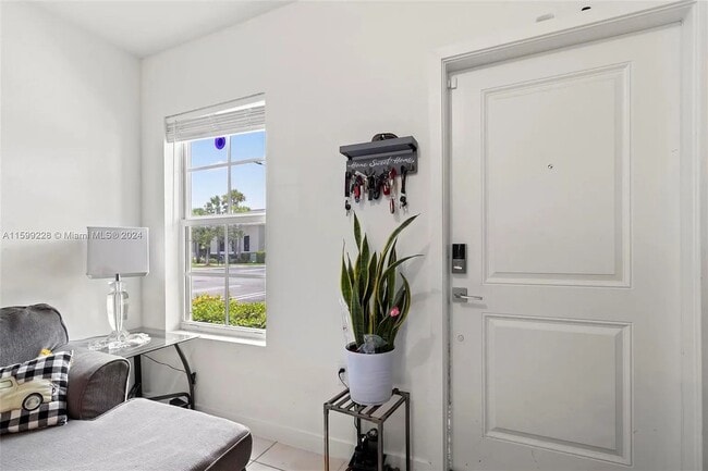 Photo - 389 NE 5th Pl House