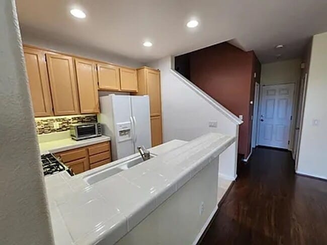 Foto del edificio - Updated with Pool, 3 Bd 2.5 Ba Chula Vista (91913)