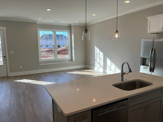 Building Photo - 192 Kearny St