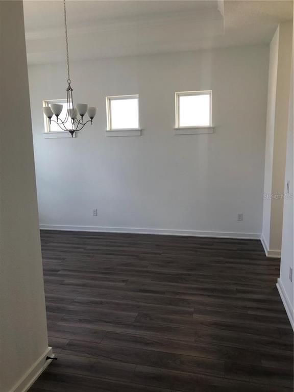 Foto del edificio - 17582 Lake Star Rd