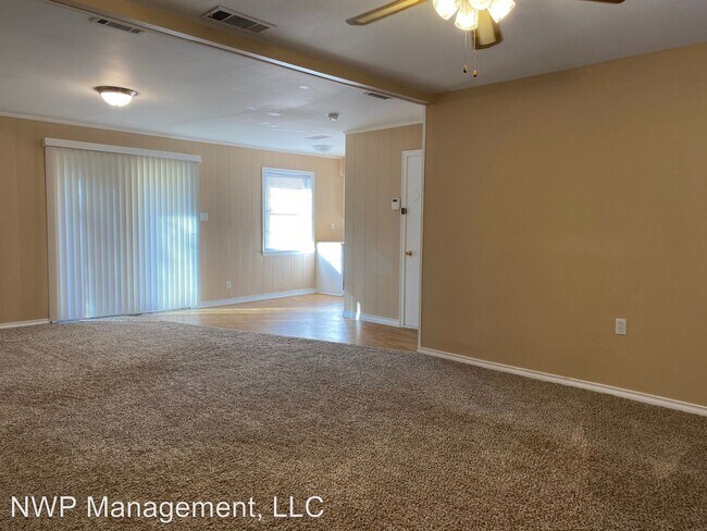 Building Photo - 3 br, 1 bath House - 3101 Greg Ln