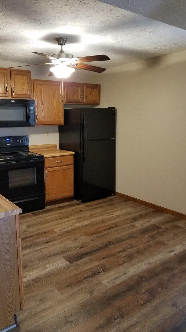 17 Holloway Dr, Collinsville, IL 62234 Townhome Rentals in