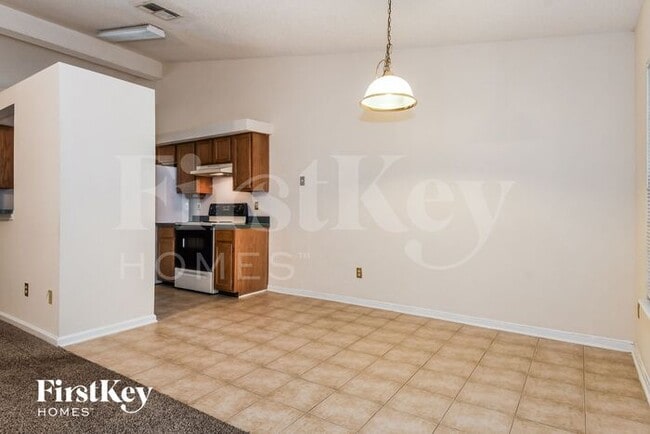 Building Photo - 7613 Fawn Lake Dr S