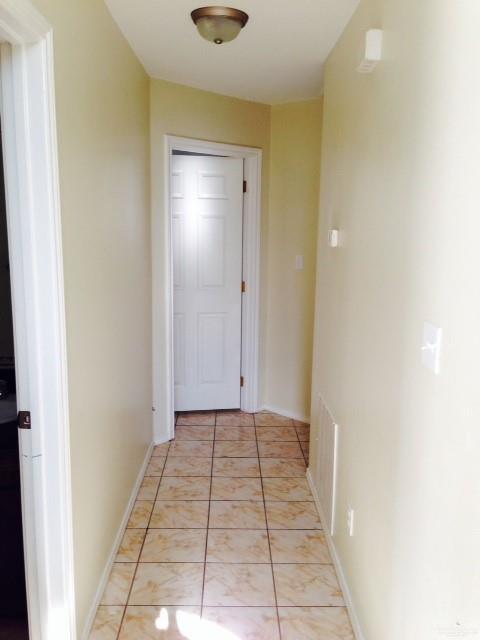 Building Photo - 716 S Dfw Dr