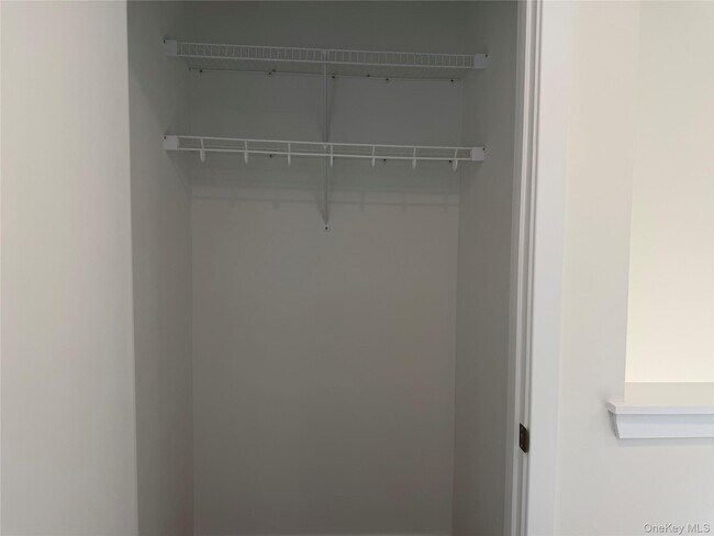 Foto del edificio - 5 Colonial Dr