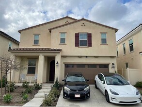 Building Photo - 969 W Jasmine Way