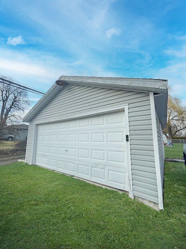 Foto del edificio - Charming Multi-Level 3-Bedroom Home in Cheney