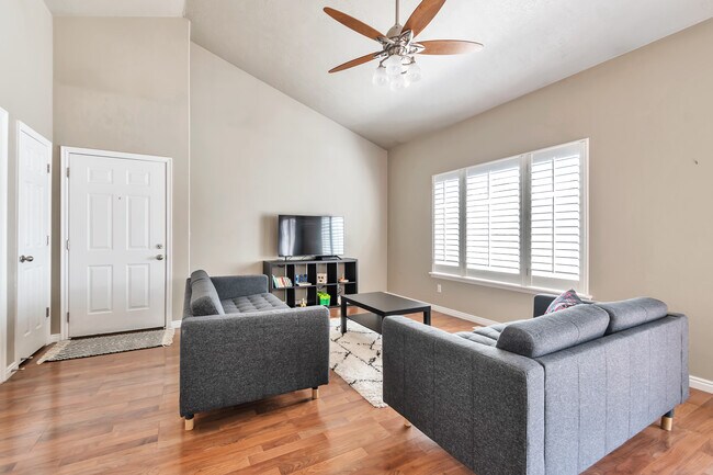 Building Photo - 1573 Wyngate Park Dr