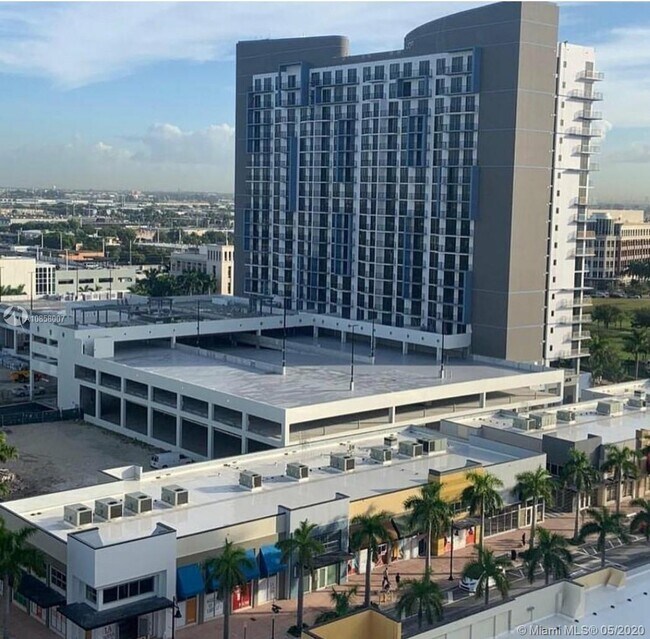 Foto del edificio - 5350 NW 84th Ave