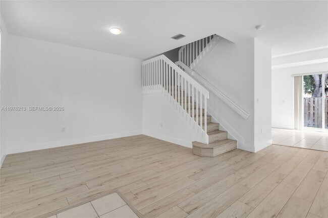 Foto del edificio - 925 SW 152nd Ct