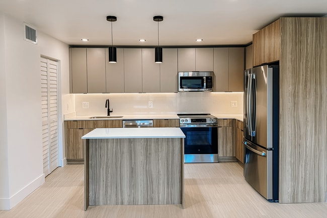 Building Photo - Village Crossing